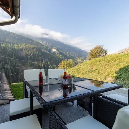 Daire Chasa Sampuoir Ardez